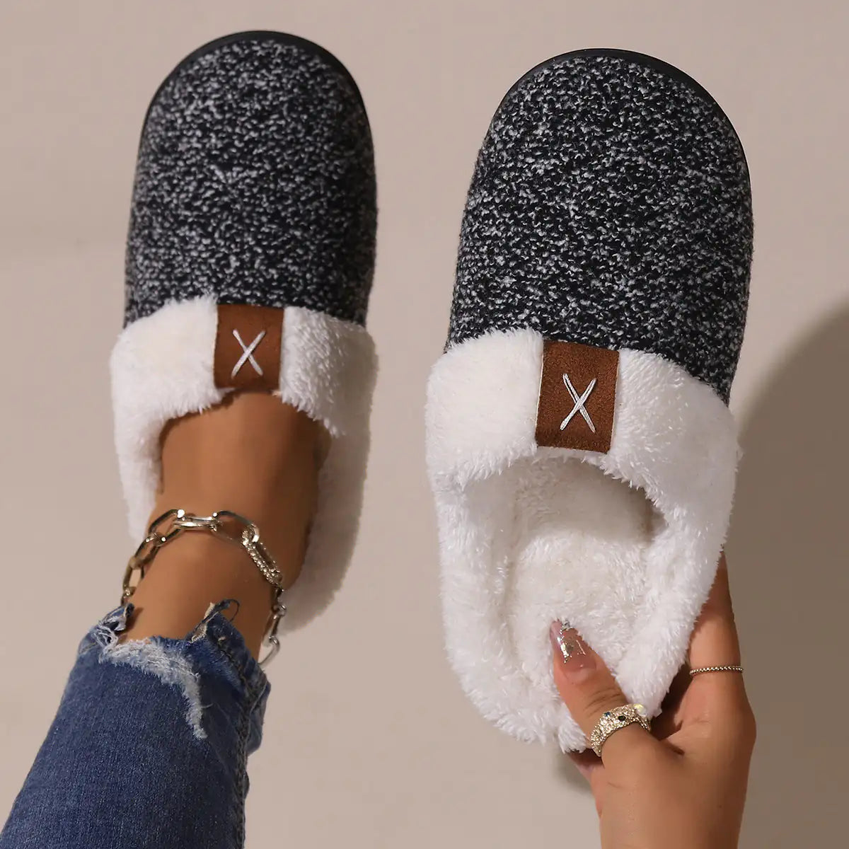 Levant Winter Plush Slippers